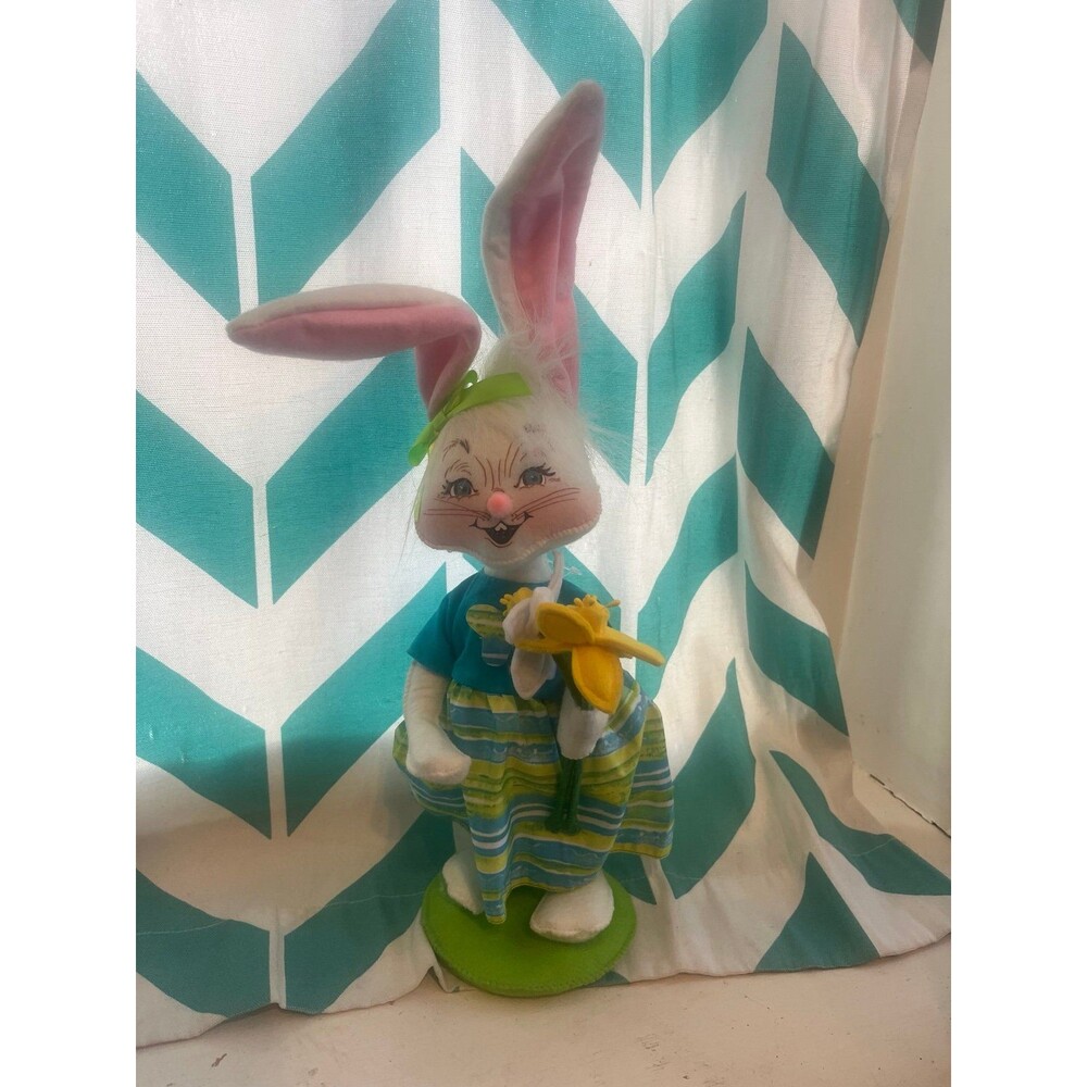 Annalee Easter 12" Daffodil Girl Bunny with open smile